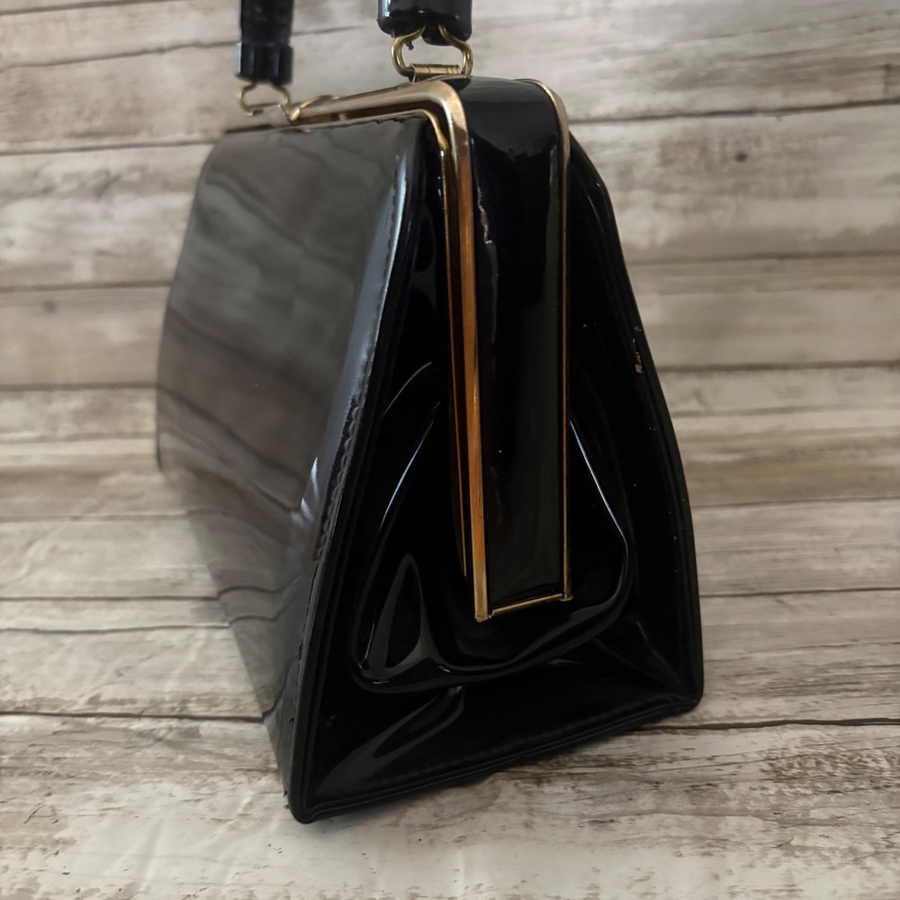 VTG 60s Top Handle Purse Bag Glossy Black Vinyl Framed Kelly Style Retro Classy - Picture 4 of 11